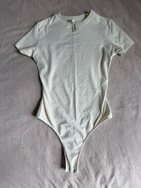 SKIMS Cream Short Sleeve Bodysuit